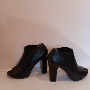 Nine West black leather peep toe ankle bootie